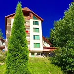 Aparthotel Forest Glade-апартаменти и за гости Pamporovo