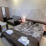 Forest Glade-апартаменти и за гости 3*