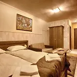 Forest Glade-апартаменти и за гости 3* Pamporovo