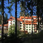 Forest Glade-апартаменти и за гости Aparthotel