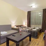Forest Glade-апартаменти и за гости Aparthotel