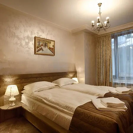 Forest Glade-апартаменти и за гости Aparthotel