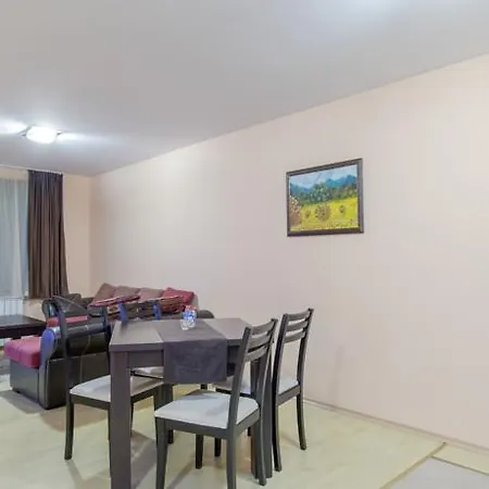 Aparthotel Forest Glade-апартаменти и за гости