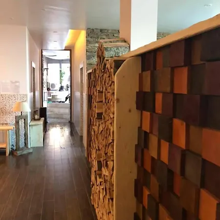 Forest Glade-апартаменти и за гости Aparthotel