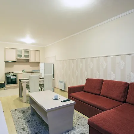 Aparthotel Forest Glade-апартаменти и за гости 3*