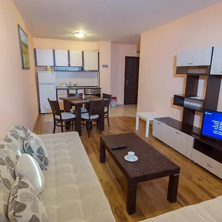 Forest Glade-апартаменти и за гости Aparthotel Pamporovo