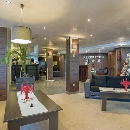Aparthotel Forest Glade-апартаменти и за гости 3*