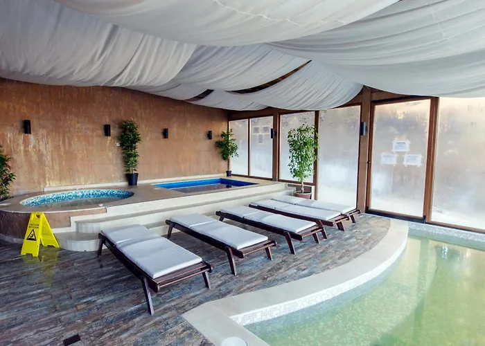 Forest Glade-апартаменти и за гости Aparthotel 3*