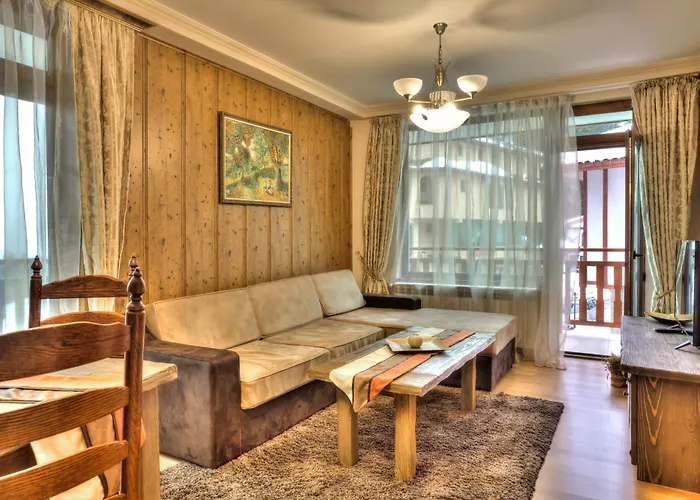 Aparthotel Forest Glade-апартаменти и за гости 3*