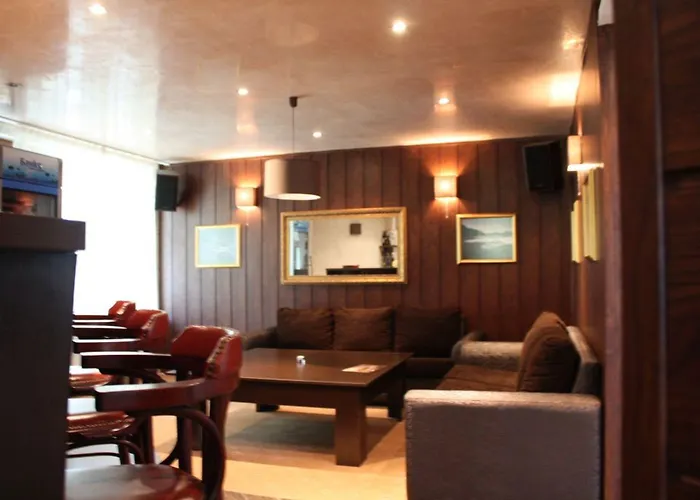 Forest Glade-апартаменти и за гости Aparthotel 3*