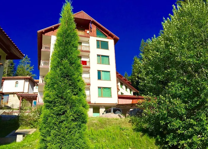 Aparthotel Forest Glade-апартаменти и за гости Pamporovo