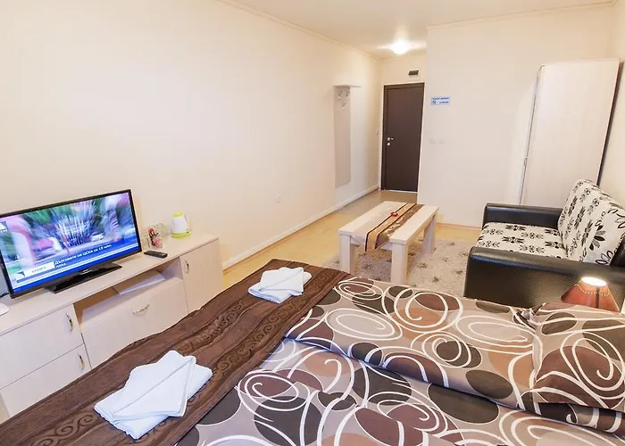 Aparthotel Forest Glade-апартаменти и за гости