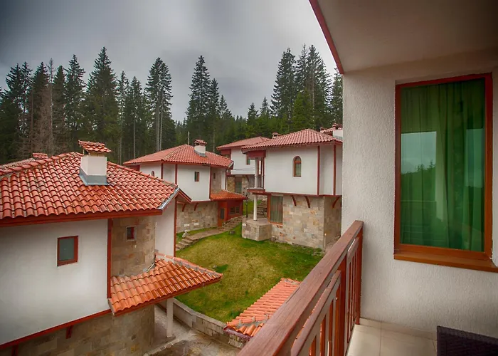 Aparthotel Forest Glade-апартаменти и за гости 3*