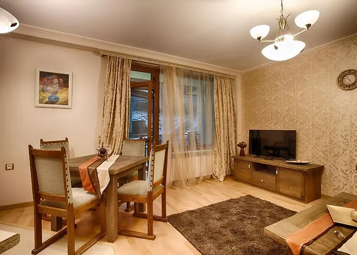 Aparthotel Forest Glade-апартаменти и за гости Pamporovo