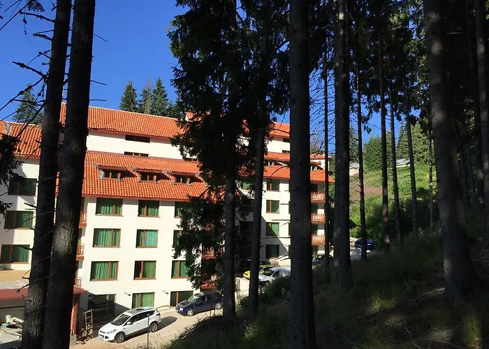 Aparthotel Forest Glade-апартаменти и за гости