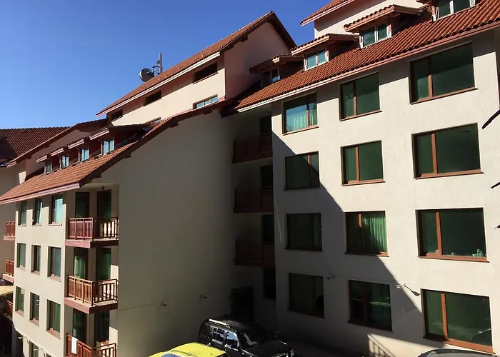 아파트호텔 Forest Glade-апартаменти и за гости 3*