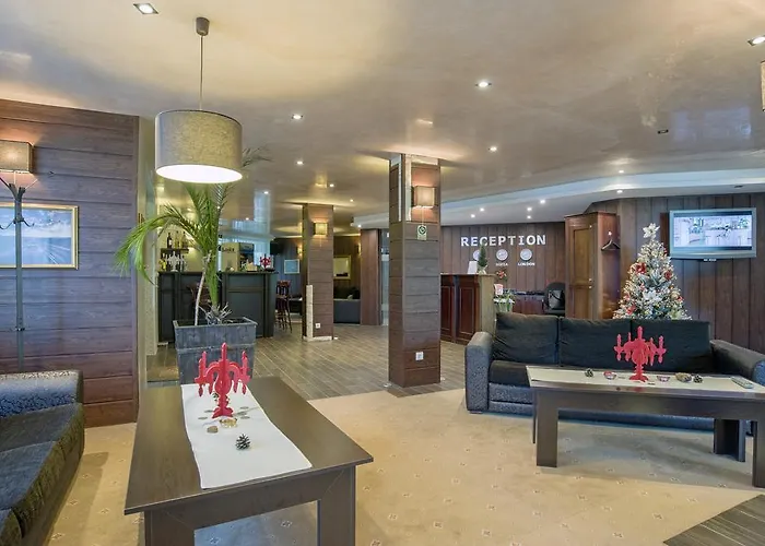 Aparthotel Forest Glade-апартаменти и за гости 3*