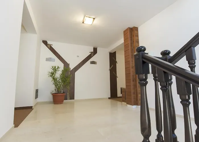 Aparthotel Forest Glade-апартаменти и за гости Pamporovo